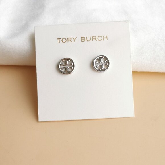 NEW Tory Burch Miller Silver Logo Circle Stud Earrings - Picture 1 of 4